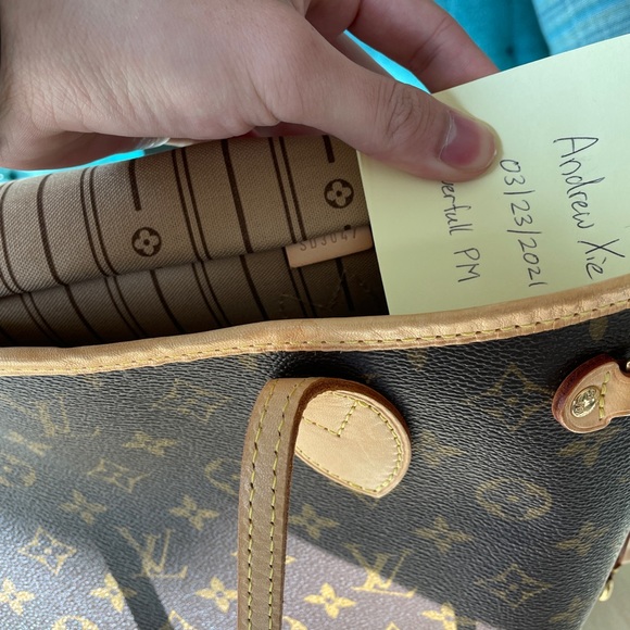 Like New - Louis Vuitton Neverfull PM - Picture 11 of 16